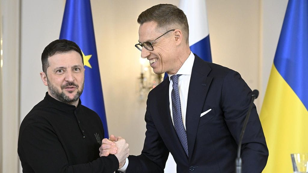 Ukrainan presidentti Volodymyr Zelenskyi ja presidentti Alexander Stubb ovat keskustelleet useita kertoja.