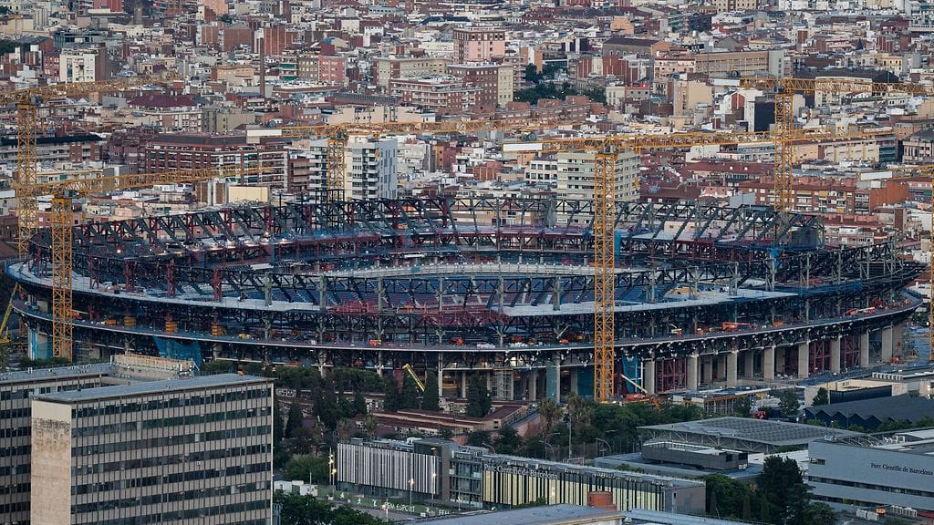 Barcelonan stadionin rakentaminen on venähtänyt useamman kerran.