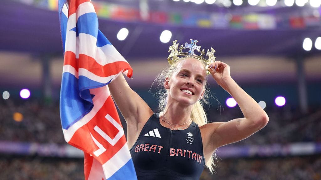 Keely Hodgkinson juoksi 800 metrin olympiakultaa Pariisin kisoissa 2024.