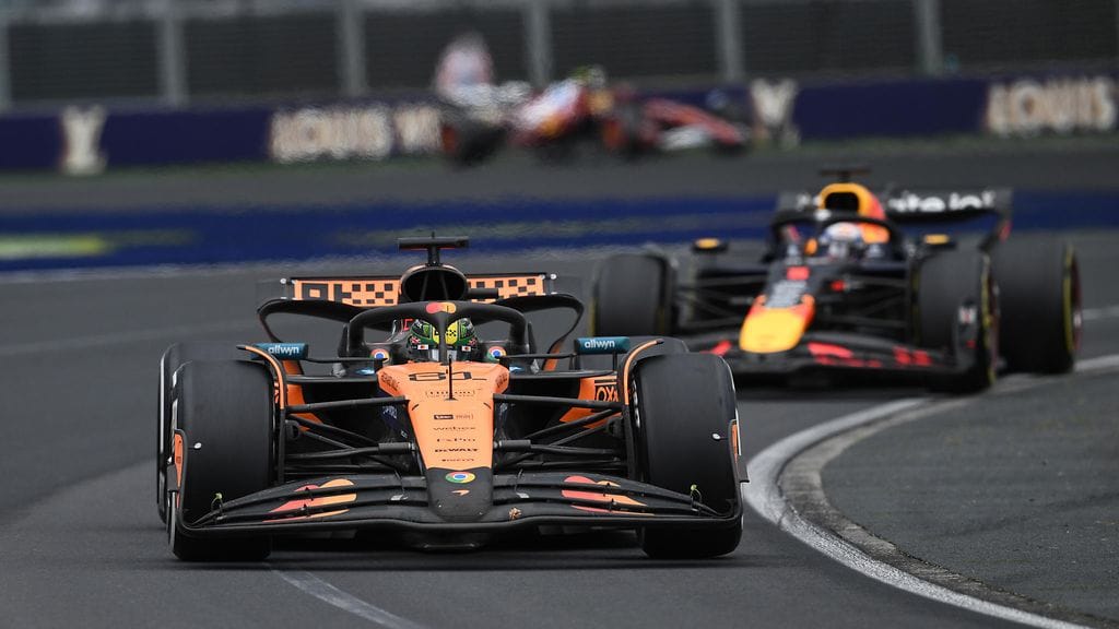 McLaren pesee muut F1-tallit ennen kaikkea keskinopeissa mutkissa. Max Verstappen on pannut asian merkille.