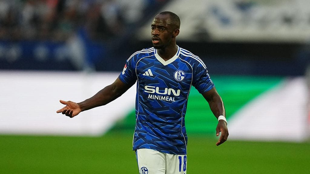 Christopher Antwi-Adjei joutui rasismin kohteeksi Saksassa.