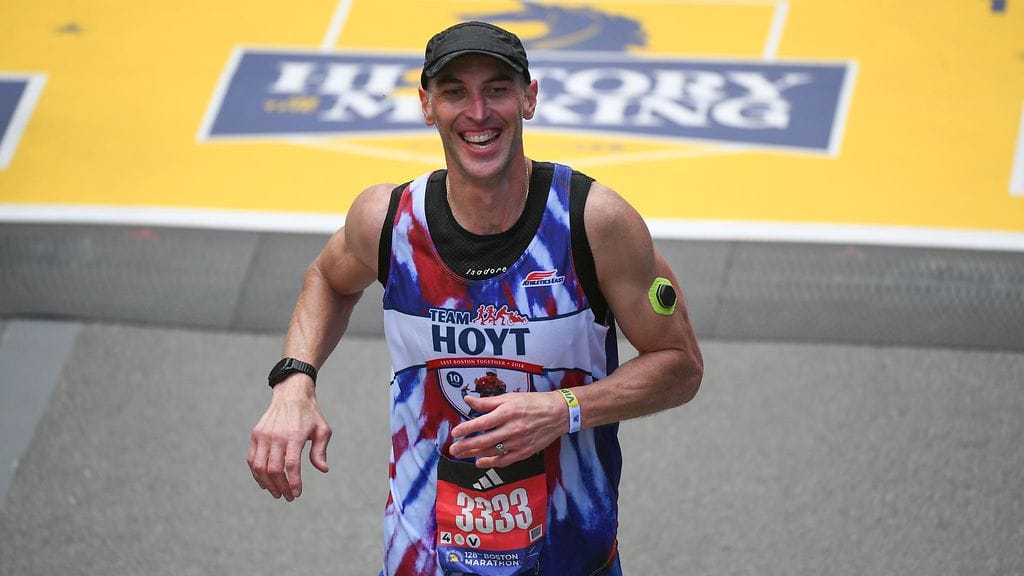 Zdeno Chara, 48, juoksi puolimatkan triathlonin alle viiteen tuntiin.