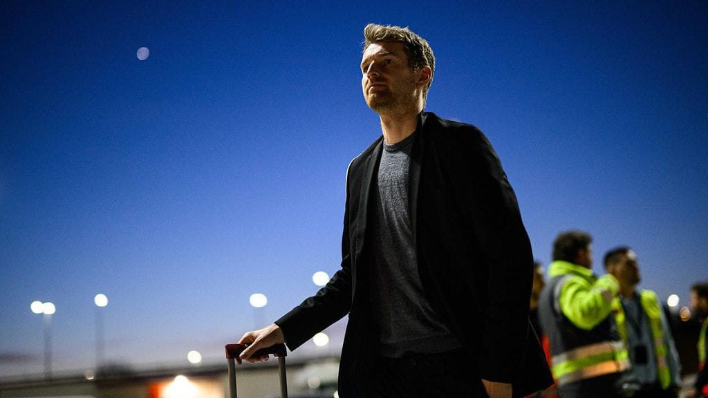 Lukas Hradecky on toistaiseksi asustellut perheineen hotellissa ennen asunnon löytämistä Monacosta.