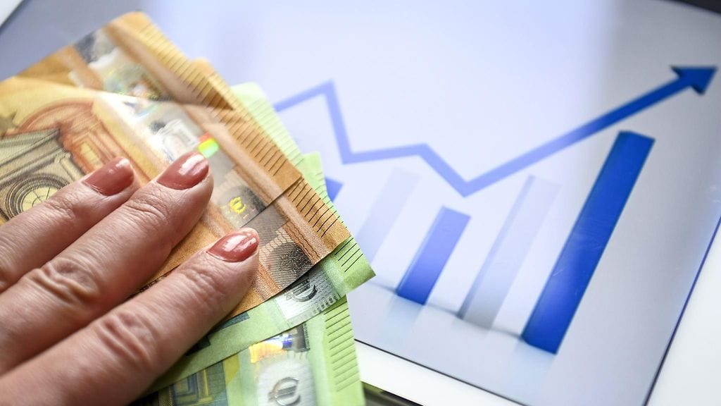 Avustuksia myönnetään edelleen yhdistyksille, joila on taustalla esimerkiksi maksuhäitiöitä tai liiketoimintakieltoja.