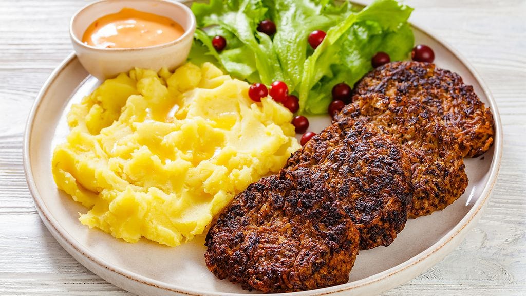 Söitkö sinä koulussa jauhemaksapihvejä?