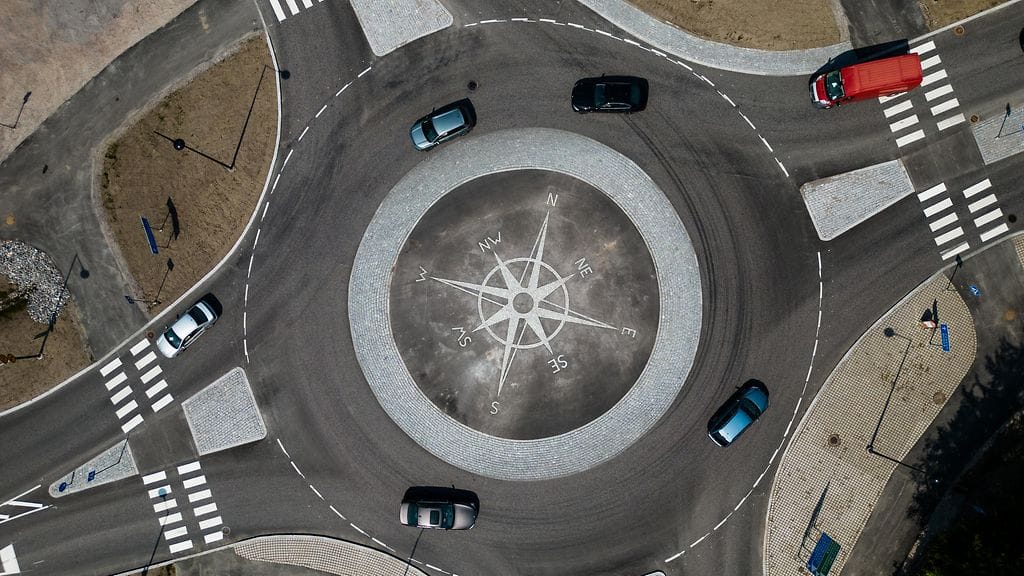 Liikenneturvan tämän vuoden seurannassa ilmeni, että kuskeista vain 74 prosenttia käytti vilkkua liikenneympyrässä.