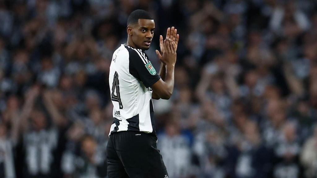 Siirtosaagan keskellä vellova Alexander Isak rikkoi hiljaisuuden.