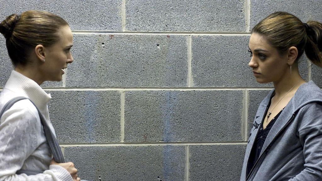 Natalie Portman ja Mila Kunis näyttelevät menestystä niittäneessä Black Swan -elokuvassa.