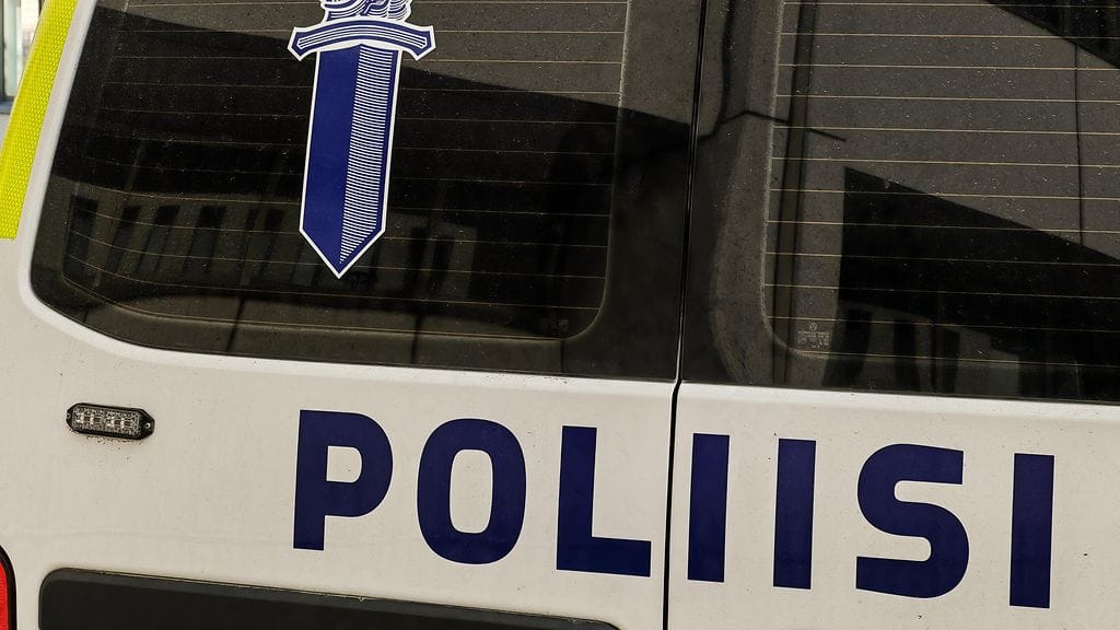 Poliisi on kirjannut Turun autojen turmelemisesta rikosilmoituksen vahingonteosta. Kuvituskuva.
