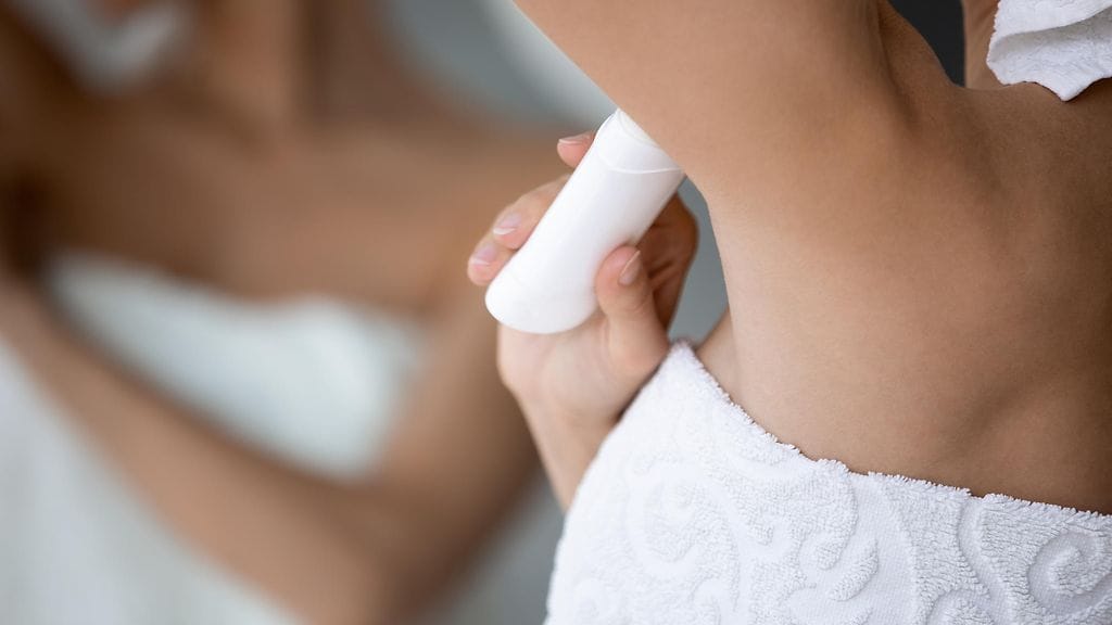 Ei ole ihan sama, levitätkö kainaloon antiperspiranttia vai deodoranttia.