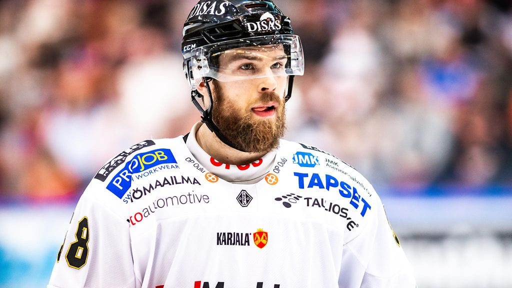 Jani Hakanpää Kärppien paidassa keväällä 2019.