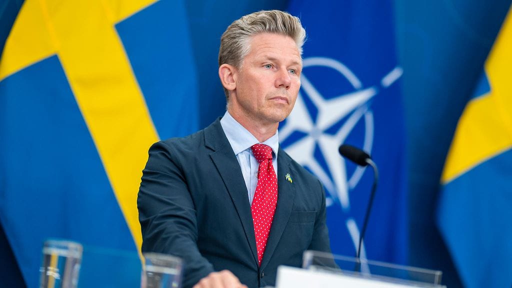 Ruotsin puolustusministeri Pål Jonson lehdistötilaisuudessa 5. elokuuta 2025.