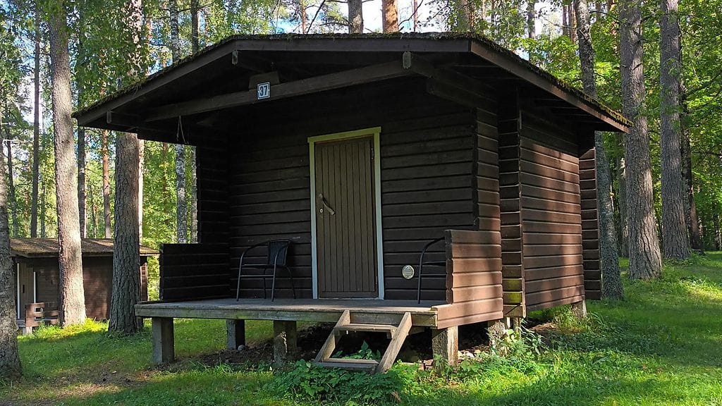 Oma kuva tv-kytky mökki Emma Kilpinen