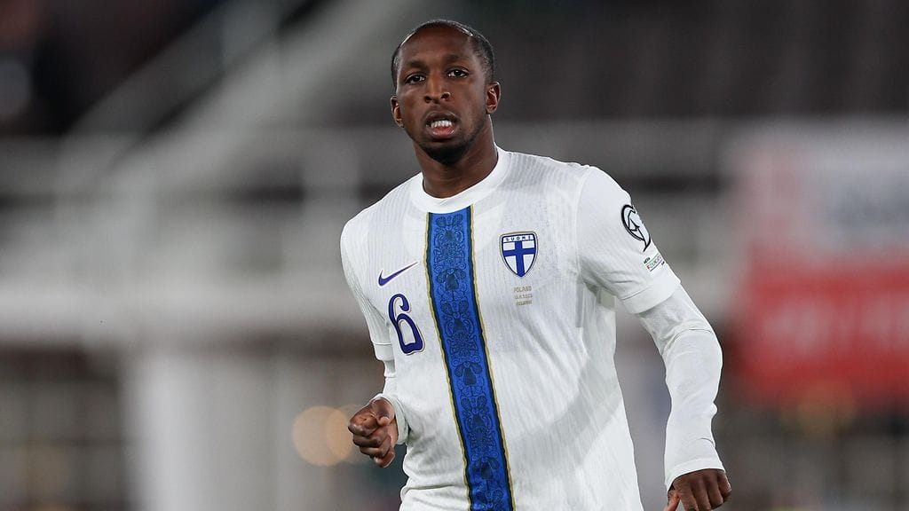 Glen Kamara, 29, on vaihtamassa taas maisemaa.