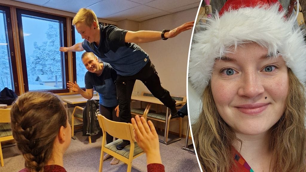 Anna-Leena Nordberg toimii Lappiassa Tonttuna toimiminen –opintokokonaisuuden vastaavana kouluttajana. Vasemmassa kuvassa hän kouluttaa Vappu Brännarelle ja Tytti Alastalolle vuorovaikutus- ja esiintymistaitoja.