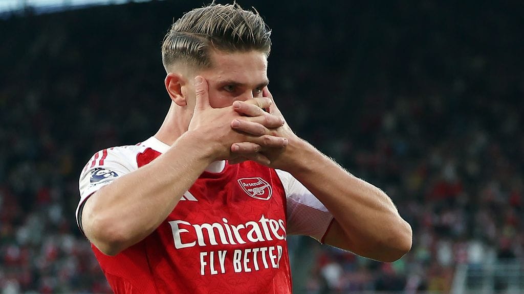 Viktor Gyökeres pääsi esittelemään tavaramerkkituuletustaan.