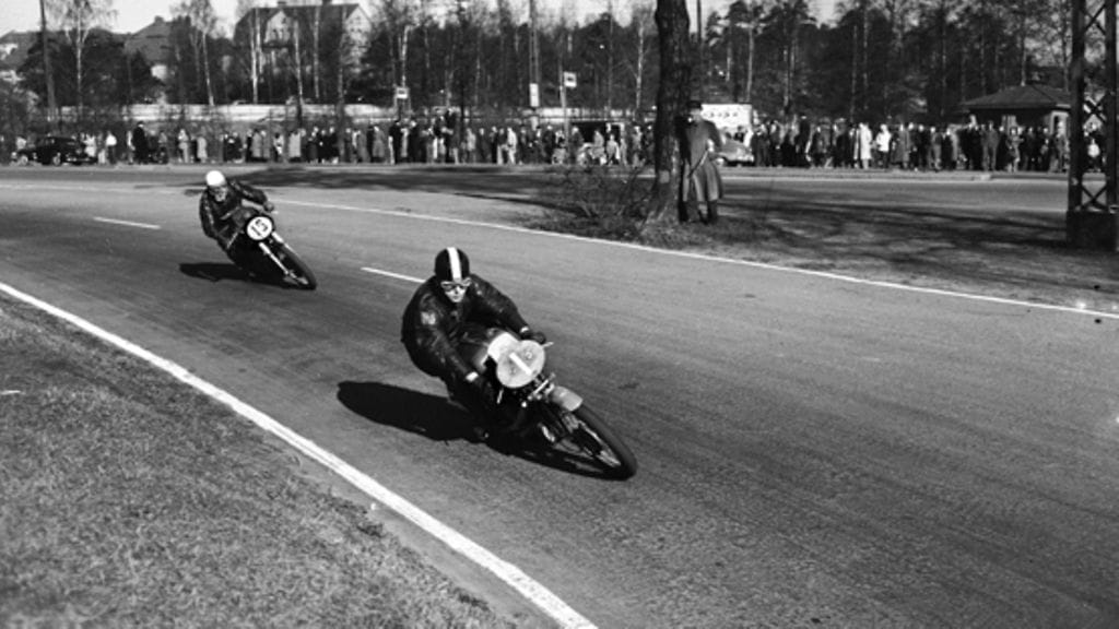 Eläintarhan ajoissa sattui kuolemantapauksia.