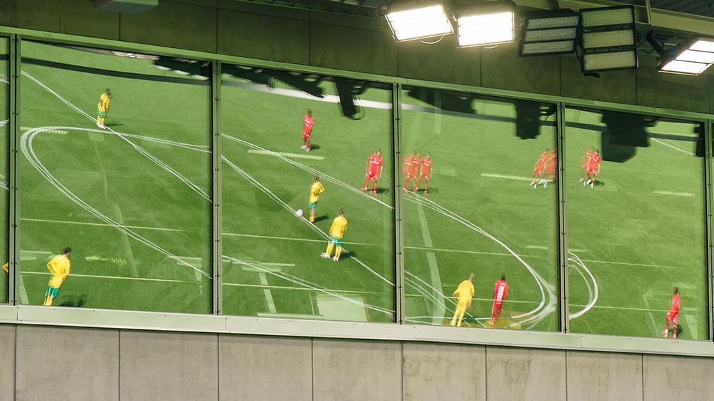 Ilves ja Inter kohtasivat Tammelan stadionilla Veikkausliigan huippukohtaamisessa. Yleisön toiminnasta ottelussa on tehty rikosilmoitus.