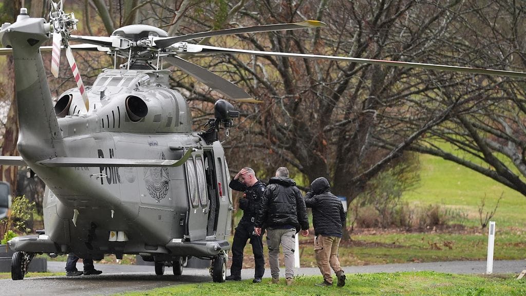 Poliisit joutuivat tulituksen kohteeksi mentyään tekemään kotietsintää Porepunkahissa.