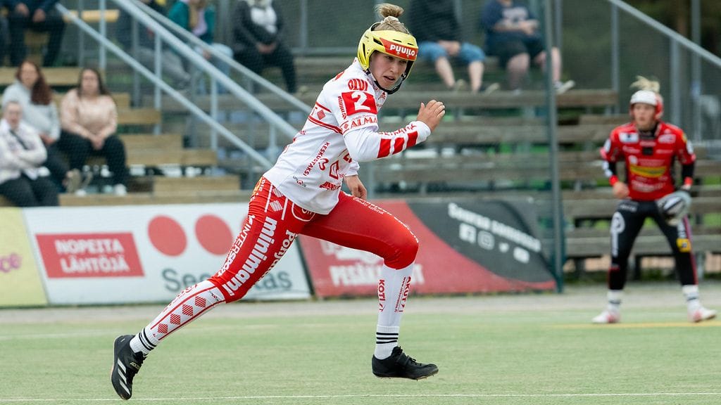 Riikka Polso loukkaantui naisten Superpesiksen välierien toisessa ottelussa Manse PP:tä vastaan.
