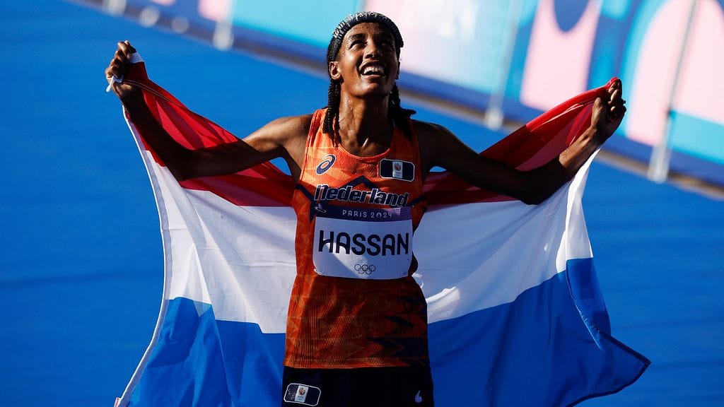 Sifan Hassan voitti olympiamaratonin Pariisissa viime kesänä.