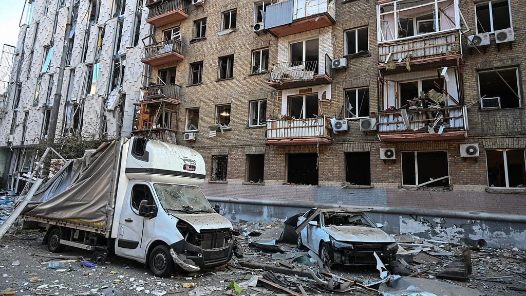 Venäjä iski yöllä Kiovan siviilikohteisiin