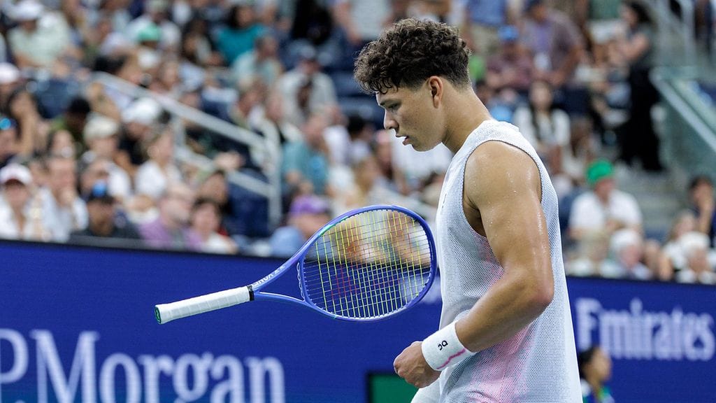 Ben Shelton joutui luovuttamaan ensimmäistä kertaa urallaan.