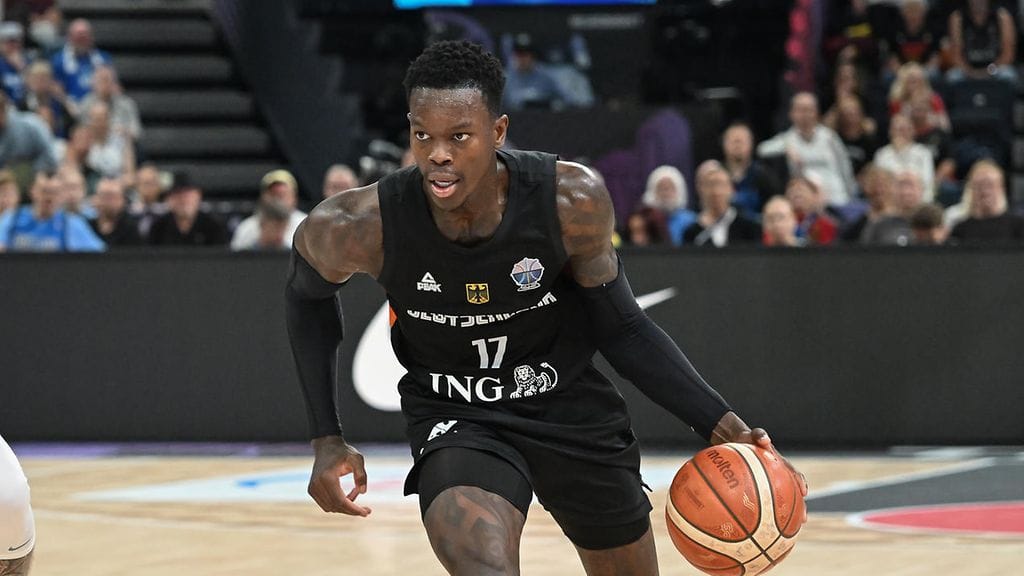 Saksan NBA-tähti Dennis Schröder sanoo joutuneensa rasististen eleiden kohteeksi Tampereen EM-kisoissa.