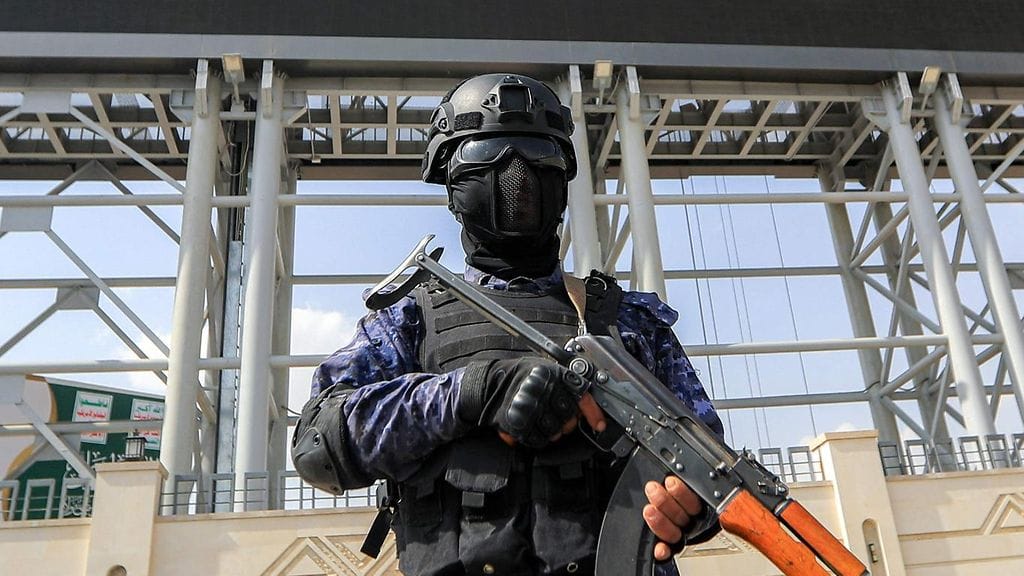 Huthivartija Sanaassa kesäkuussa 2025.