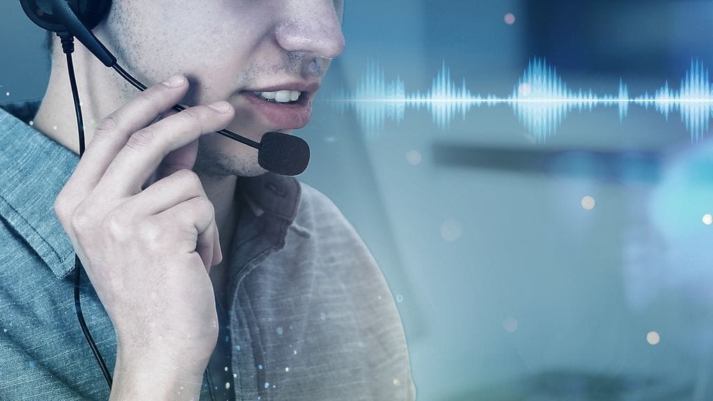 Tänä päivänä jopa oman äänensä luovuttamisessa saa olla tarkkana. Tietoturva-asiantuntija kertoo tapauksista, joissa ihmisten ääninäytteitä ja muuta dataa myydään eteenpäin. Kuvituskuva.