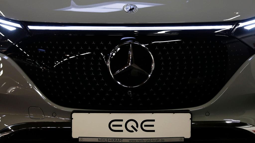 EQE valmistetaan Saksan Bremenissä ja EQE SUV Yhdysvaltain Tuscaloosassa.