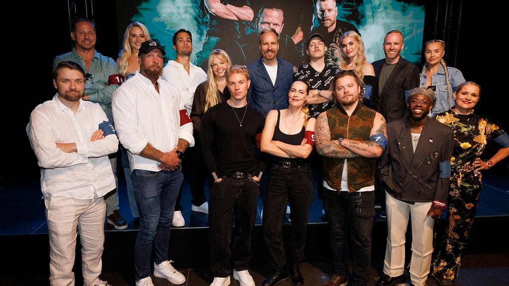 Erikoisjoukkoihin osallistui yhteensä 16 kokelasta.