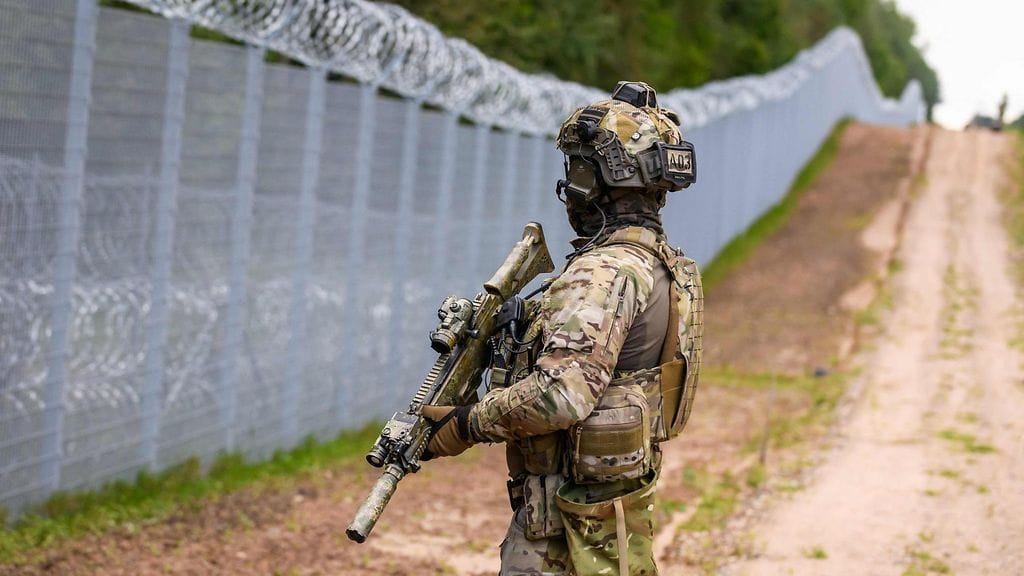 Kuvituskuvaa Latvian ja Valko-Venäjän väliseltä rajalta Krivandasta elokuulta 2023.