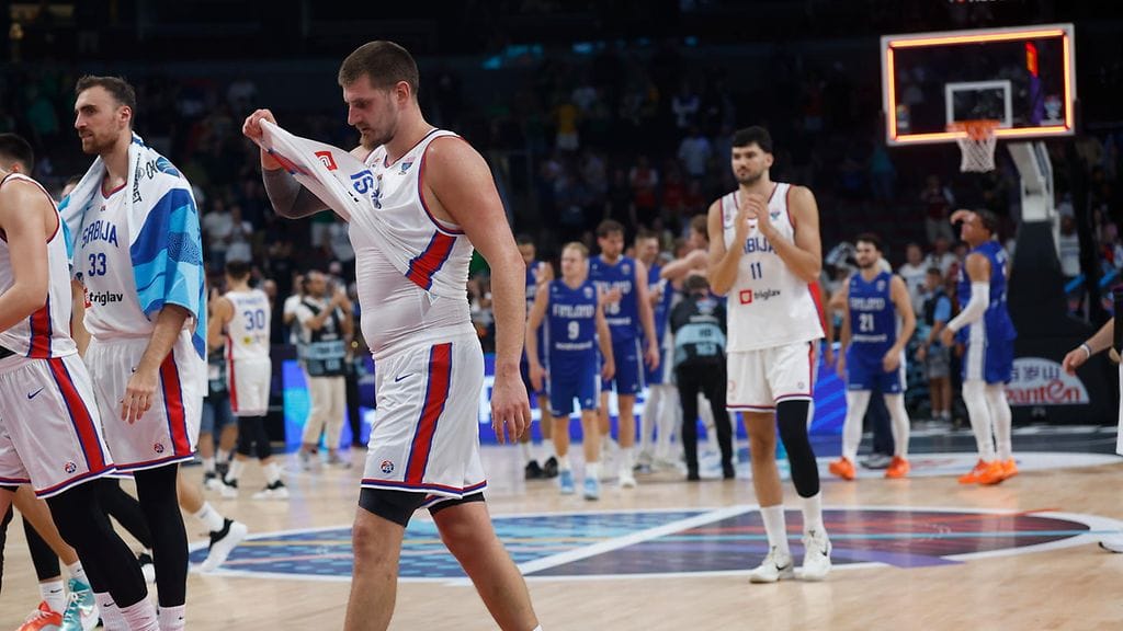 "Näitte, kuinka vaikeaa se oli tänä iltana. Me murruimme," sanoi Serbian päävalmentaja.