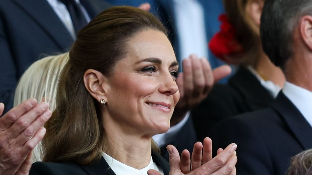 Prinsessa Catherine on jälleen tummatukkainen