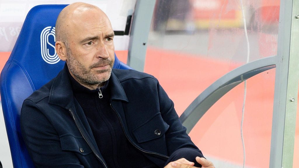 Jacob Friisin luotsaama A-maajoukkue koki ison pettymyksen Puolassa.