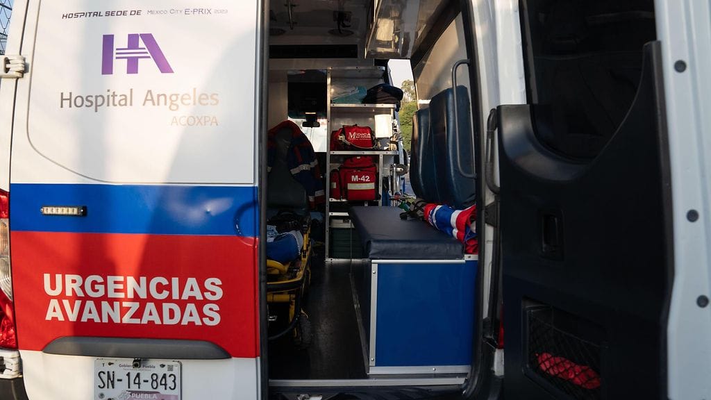 Ainakin 10 ihmistä kuoli liikenneonnettomuudessa Meksikon pääkaupungin Méxicon luoteispuolella. Kuvituskuvassa meksikolainen ambulanssi.