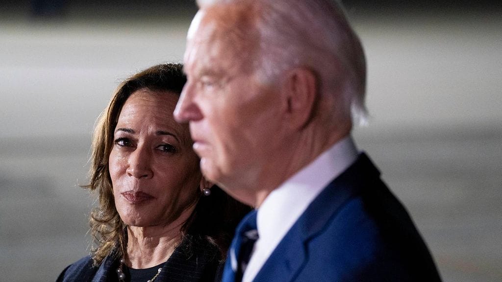 Yhdysvaltojen varapresidentti Kamala Harris ja presidentti Joe Biden elokuussa 2024.