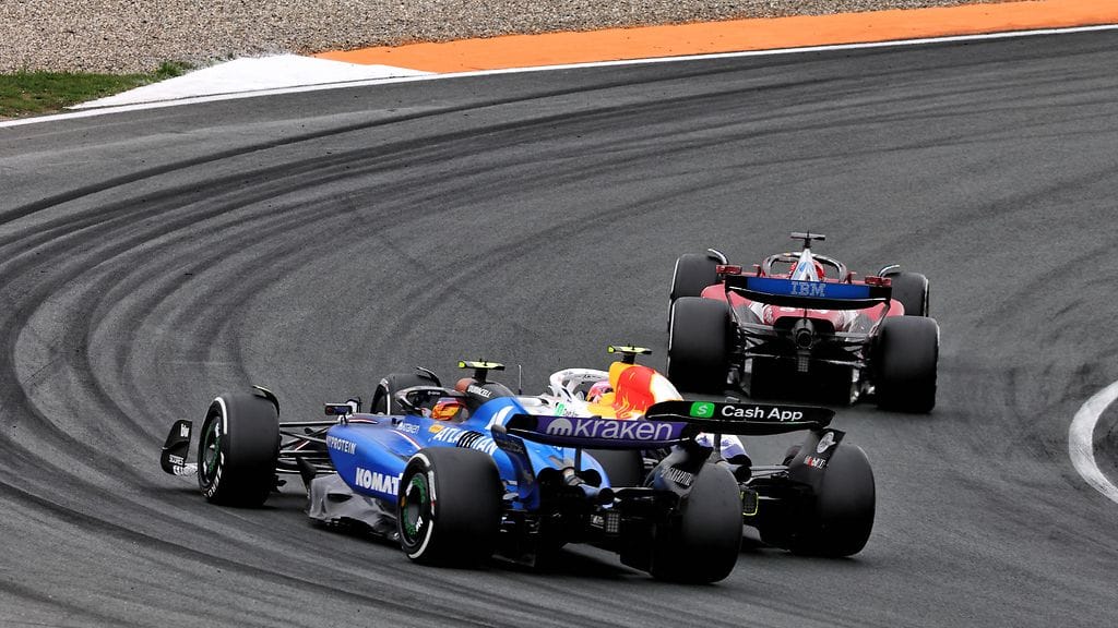 Carlos Sainzin ja Liam Lawsonin yhteentörmäys Hollannin F1-kisassa todettiin tavallisesti kisatilanteeksi.