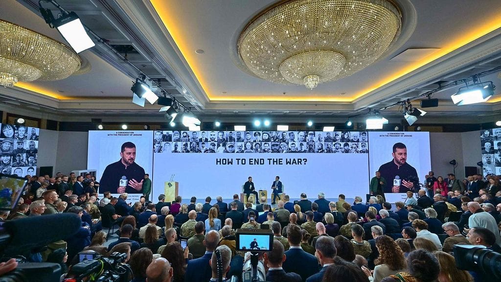 Kiovassa Ukrainassa järjestetyn YES-konferenssin (Yalta European Strategy) vieraslista oli näyttävä ja turvallisuusjärjestelyt tiukat.