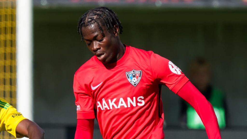 FC Interissä loistaneen Axel Kouamen AIK-debyytti meni penkin alle.