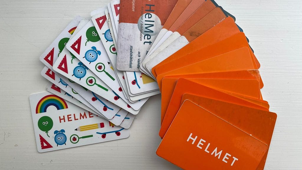 Kumpulan maauimalaan unohtui kesän aikana viitisenkymmentä kirjastokorttia.