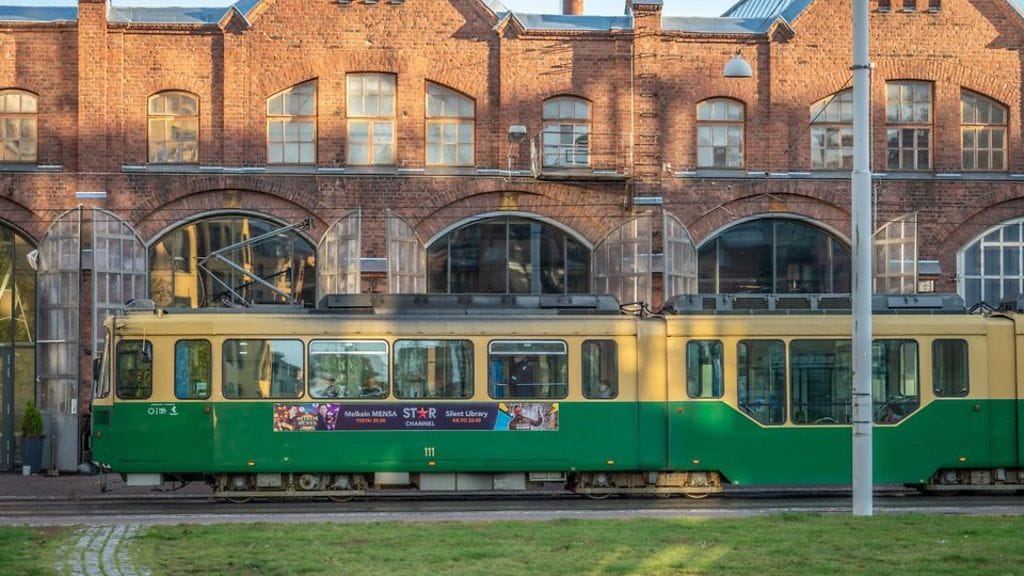 Vanhempi raitiovaunu.