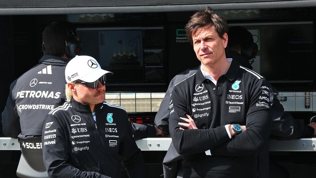 Valtteri Bottaksen ja Toto Wolffin yhteistyö päättyy tämän kauden jälkeen.