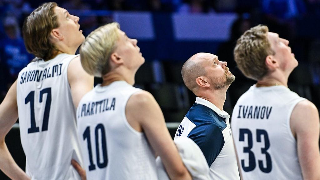 Olli Kunnarin johtama miesten lentopallomaajoukkue joutuu vielä jännittämään jatkopaikkansa puolesta Filippiinien MM-kisoissa.