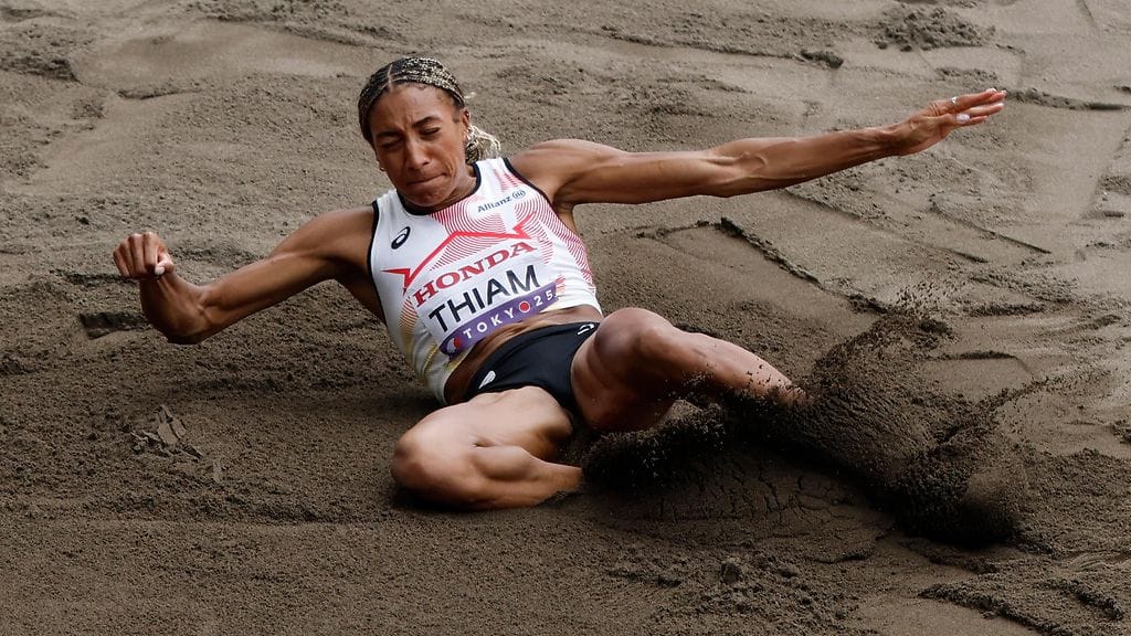 Nafissatou Thiam jäi seitsenottelun pituudessa tulokseen 599 ja päätti vetäytyi MM-seitsenottelusta viiden lajin jälkeen.