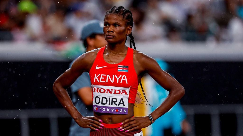 Lilian Odira juoksi 800 metrin maailmanmestariksi kisaennätysajalla.