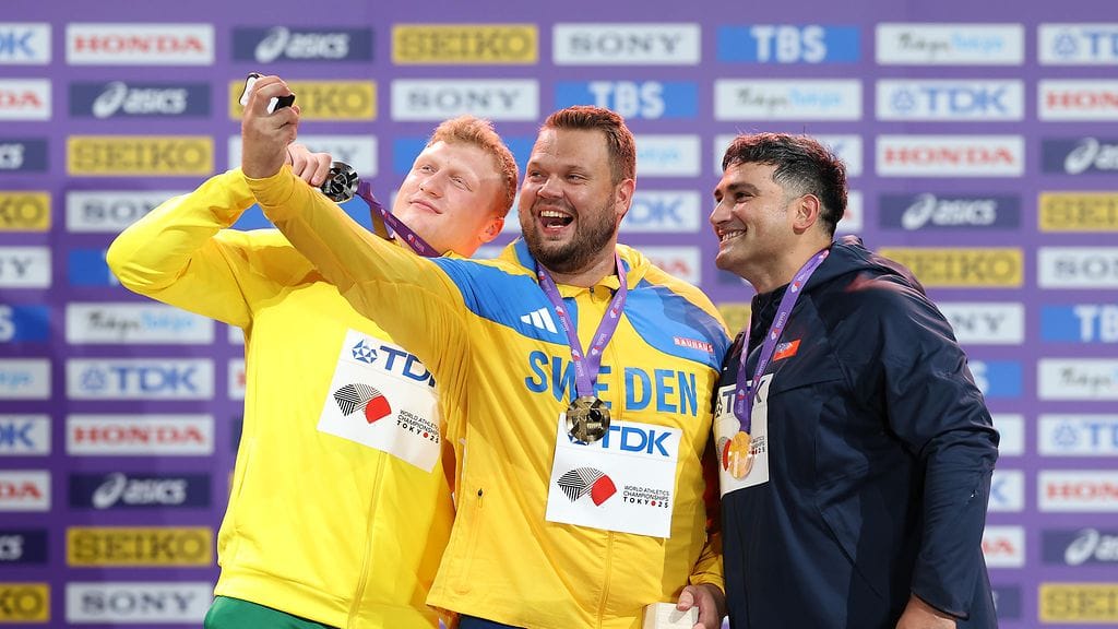 Kiekon mitalistit: Mykolas Alekna, Daniel Ståhl ja Alex Rose.