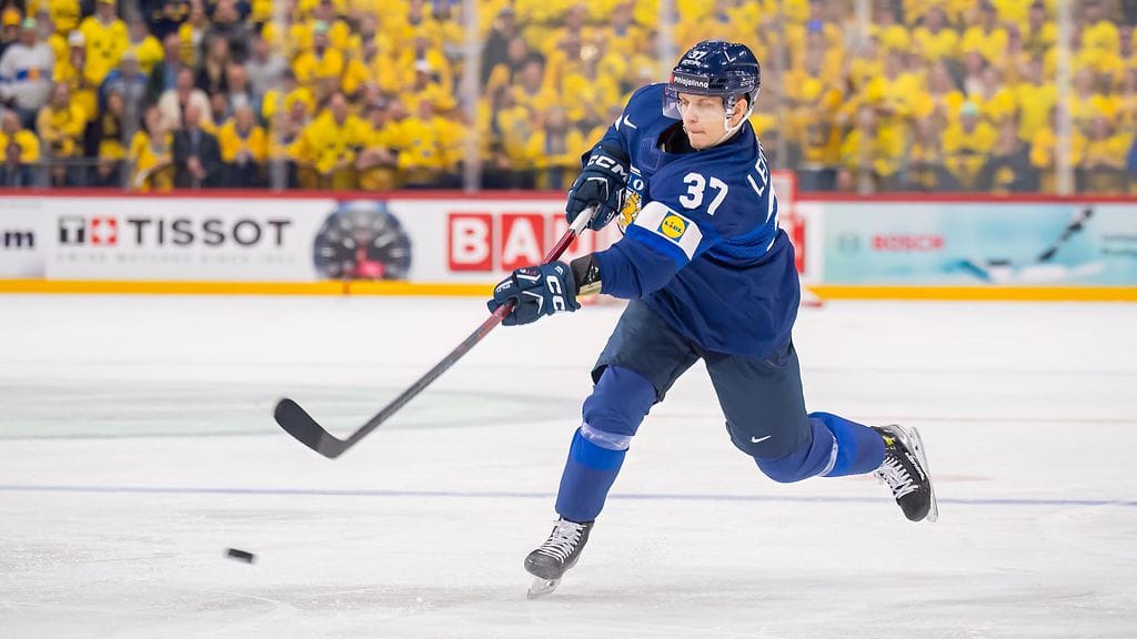 Atro Leppänen, 26, jahtaa paikkaa Edmonton Oilersin NHL-miehistöstä.