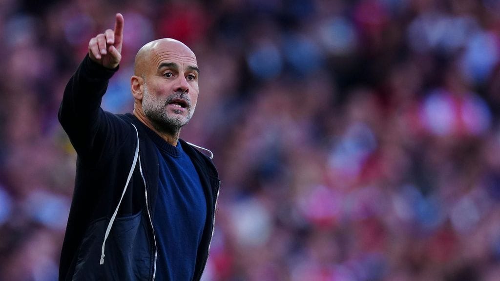 Pep Guardiola joutui turvautumaan puolustavaan pelityyliin Arsenalia vastaan pelatussa ottelussa.